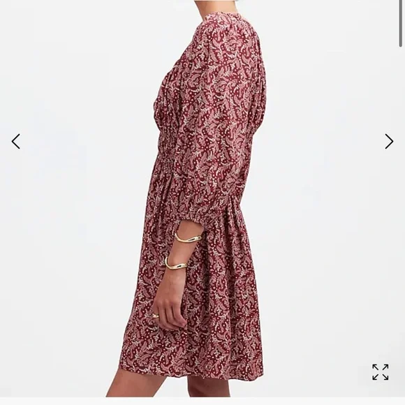 Puff-Sleeve V-Neck Mini Dress in Paisley Floral - Picture 2 of 8